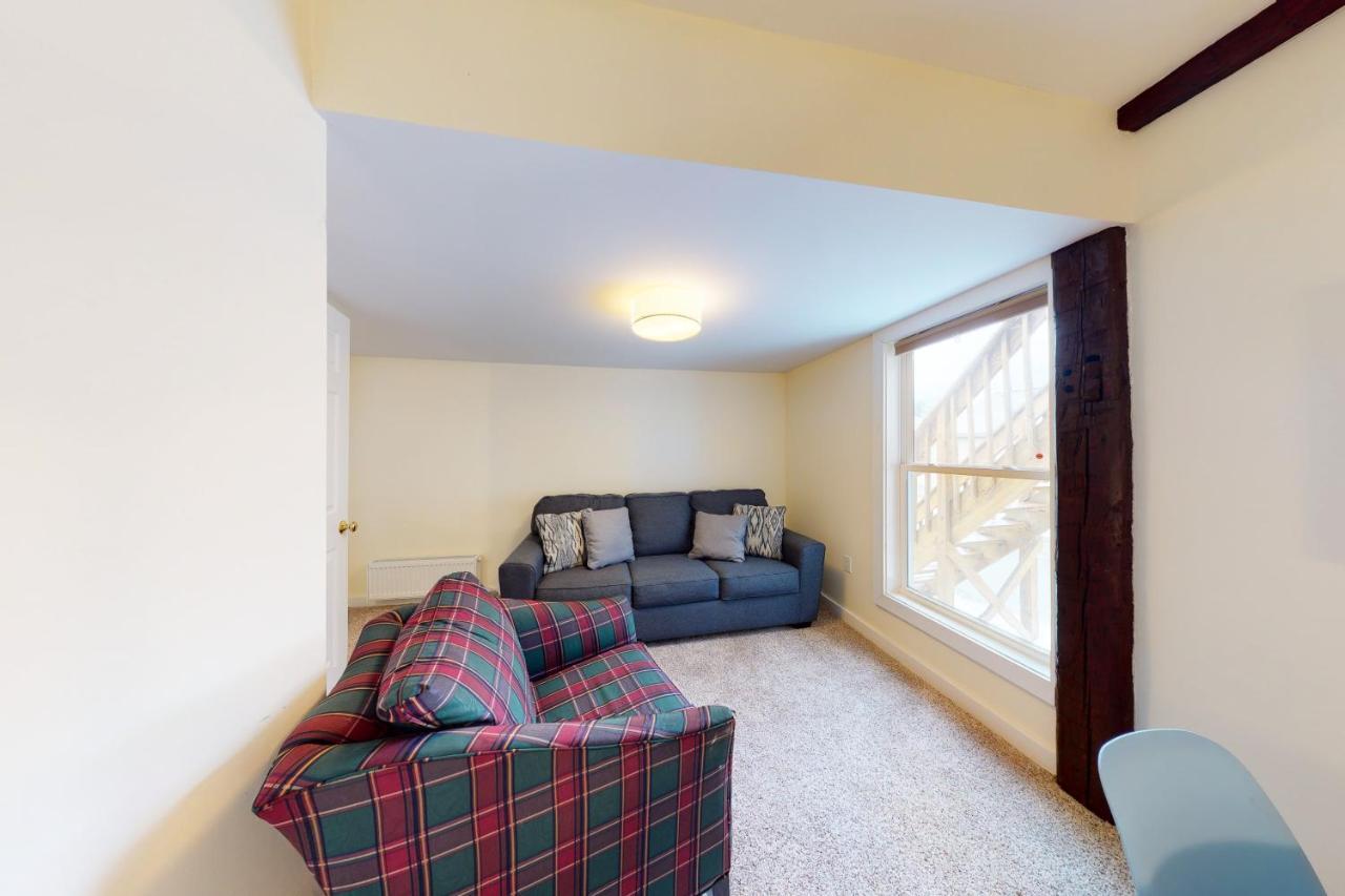 Pleasant Condos ラッドロー エクステリア 写真